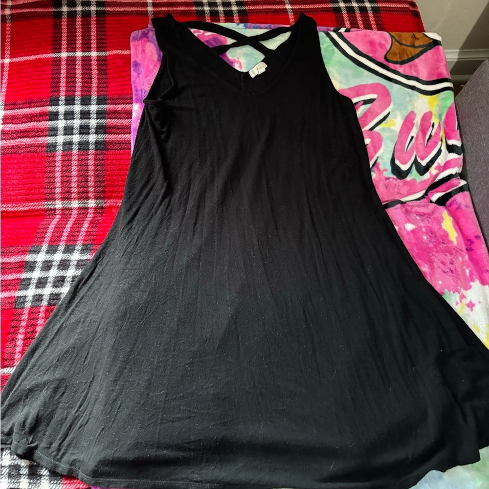 black tshirt dress